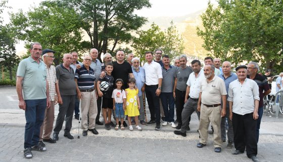 Başkan Sevindi Şamlar mahallesinin istek ve taleplerini yerinde inceledi
