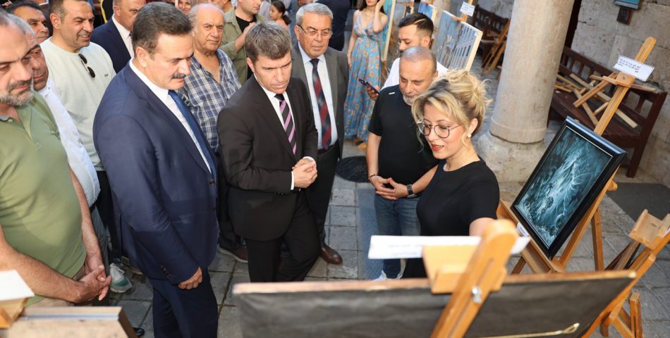“Amasya’nın Renkleri” konulu karma resim sergisi sanatseverlerle buluştu