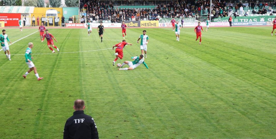 Amasyaspor evinde 1 puana razı oldu