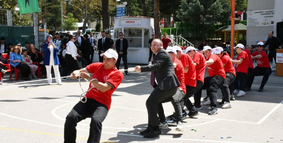 Başkan Sevindi Nevruz kutlama etkinliğine katıldı