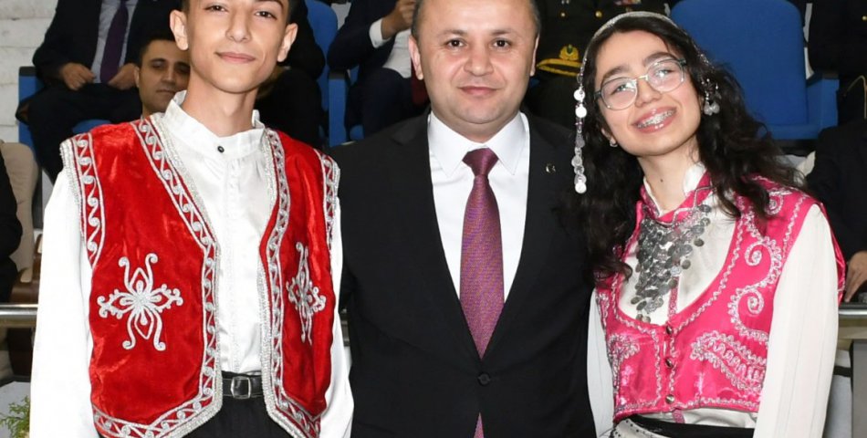 Sevindi: ‘Gazi Mustafa Kemal Atatürk’ün yolundan yürüyenlere minnettarız’
