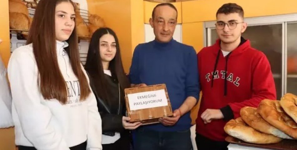 Lise öğrencileri, Osmanlı geleneğini sürdürüyor