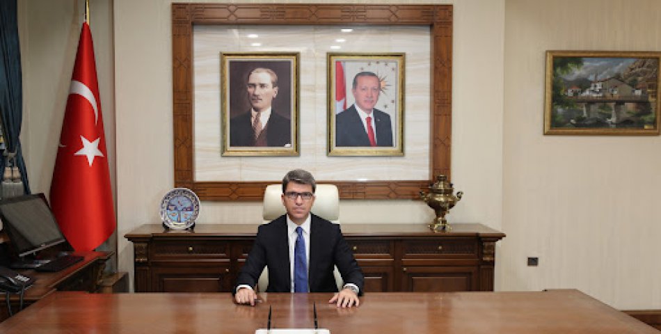 Bakan: ‘Bayram, tüm insanlığa barış, huzur ve hayırlar getirsin’