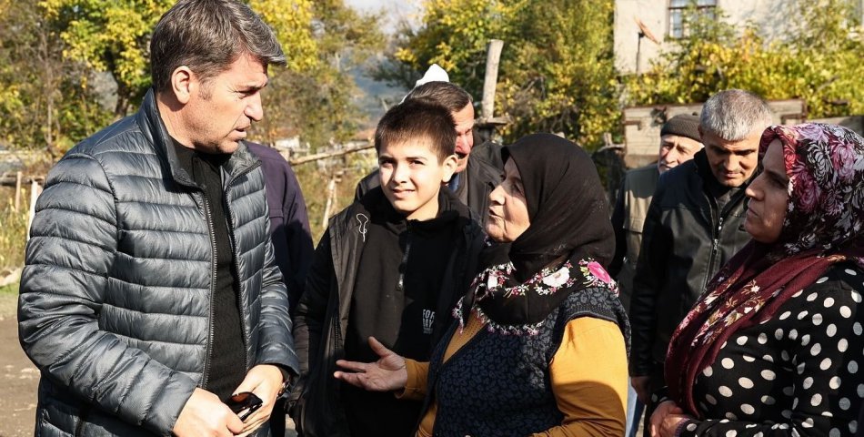 Vali Bakan’dan evi yanan aileye destek sözü