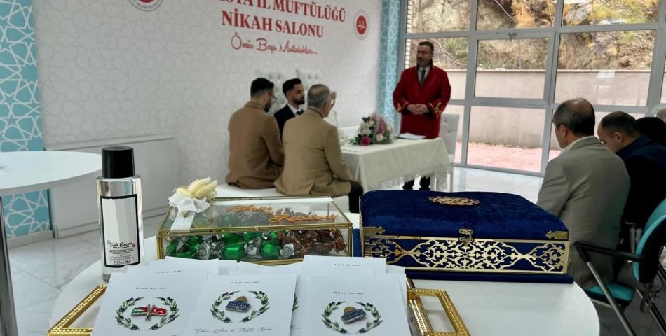 Hayırseverler destek oldu, gençler dünya evine girdi