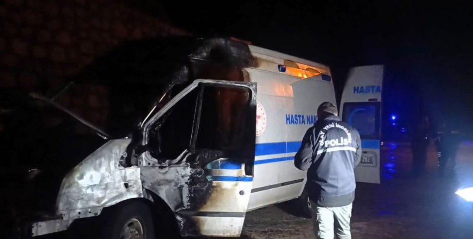 Hasta nakil aracı yandı: Hasta son anda kurtarıldı
