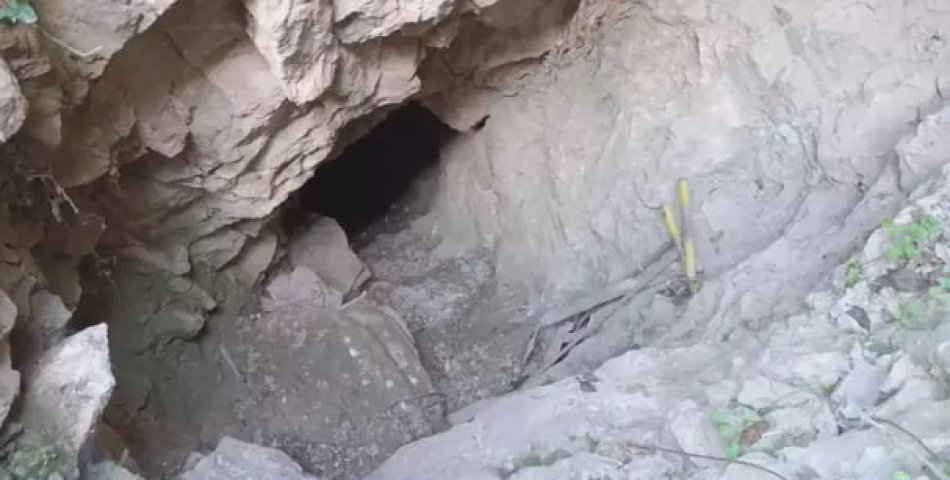 Kaçak kazı da Ferhat dağını 15 metre kazdılar