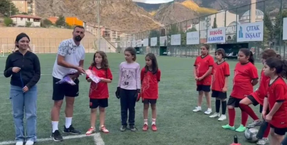 Kadın futbolcuların hedefi Türkiye şampiyonluğu