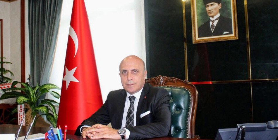 Acar: ‘Tüm öğretmenlerimizin anlamlı gününü kutluyorum’