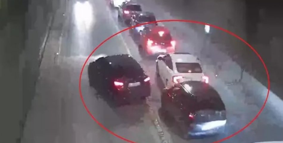 Tüneldeki zincirleme kazada 1 kişi yaralandı