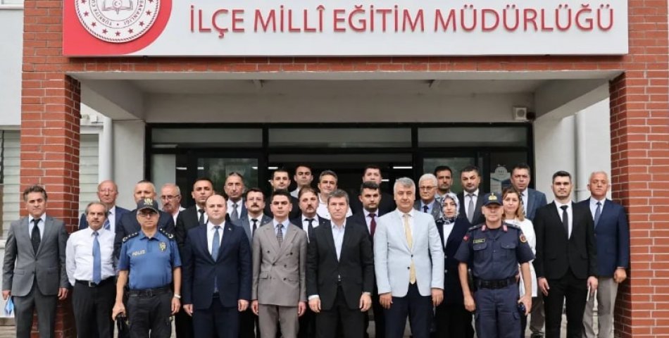 Taşova’da eğitim değerlendirme toplantısına Vali Bakan başkanlık etti